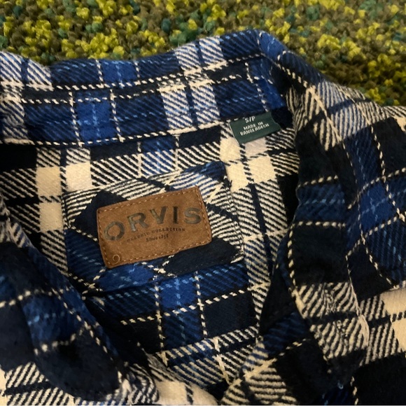 Orvis Blue Plaid Overshirt (S) - Picture 2 of 4